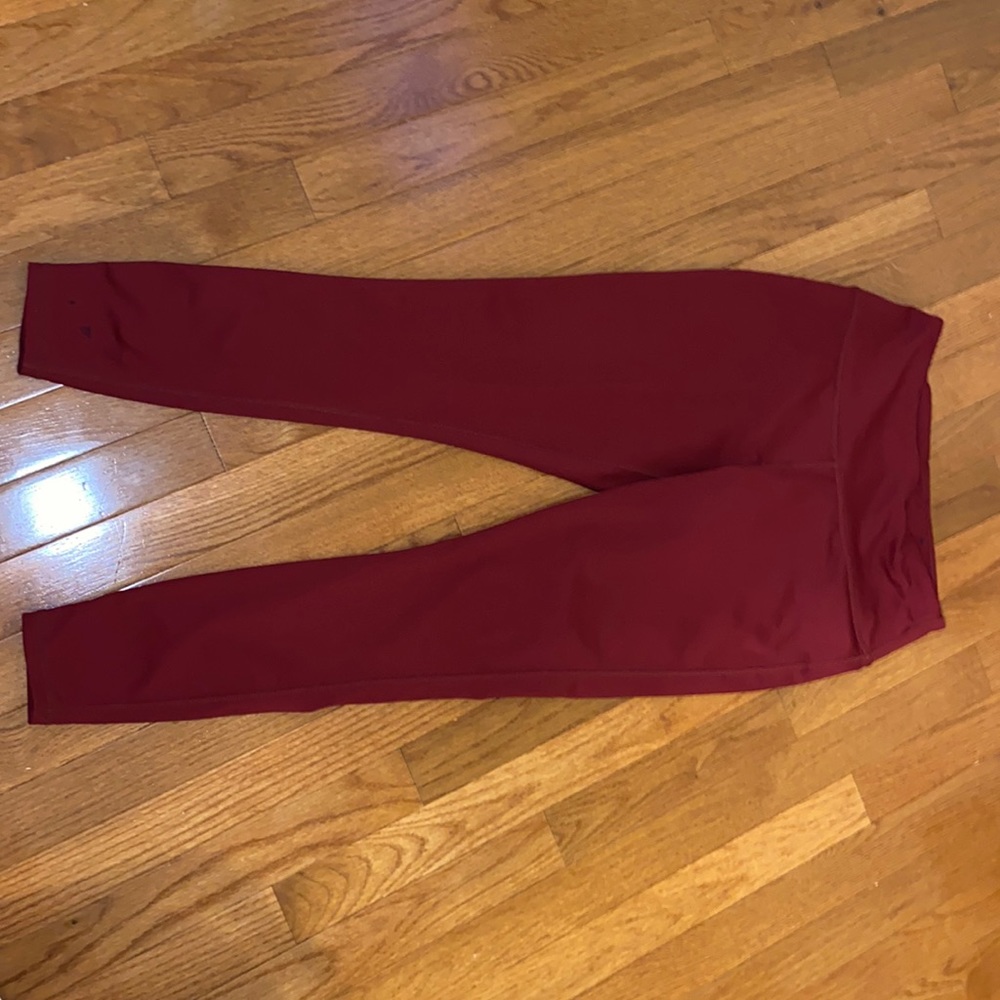 Burgundy Crown & Ivy Leggings